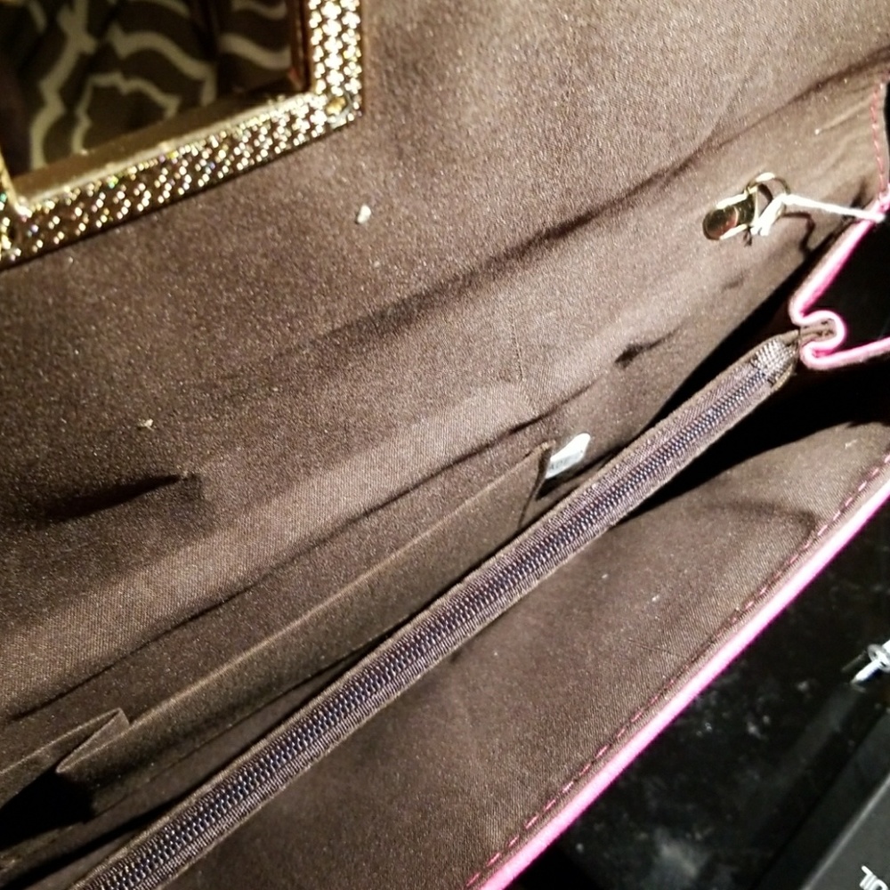Purse - Picture 3 of 3